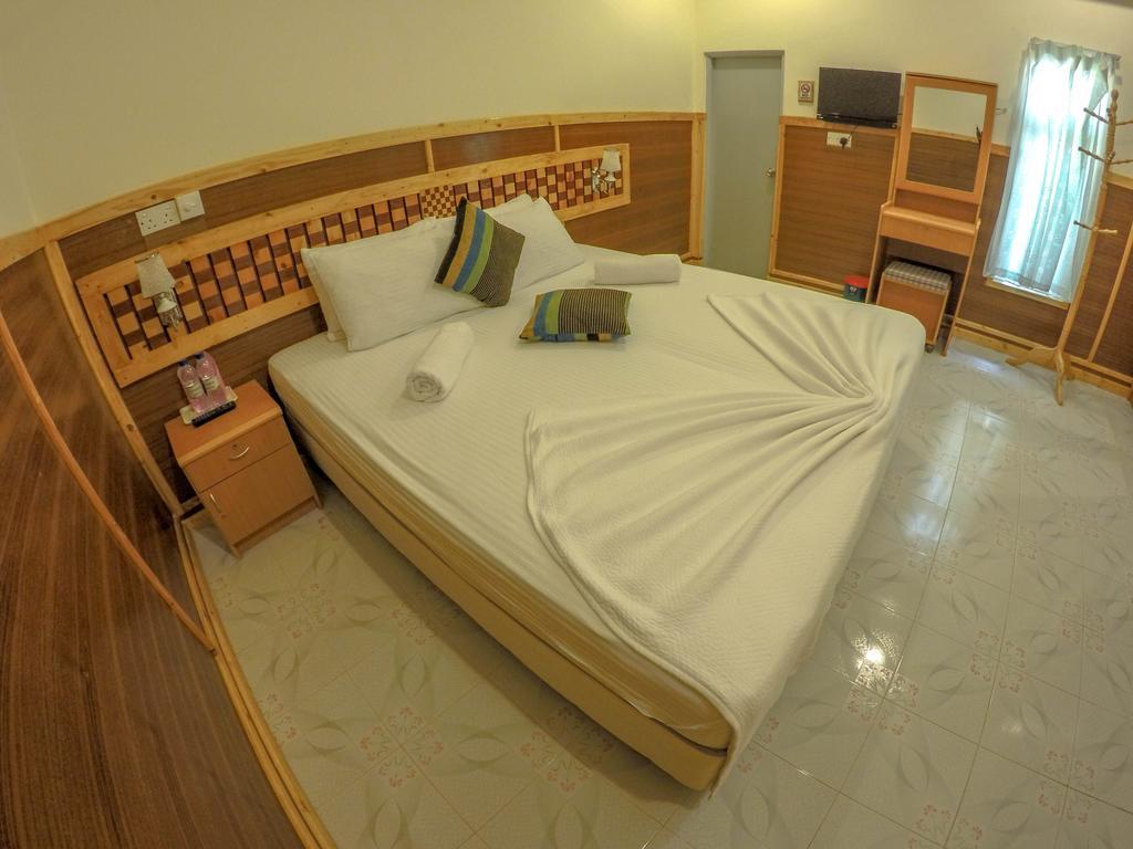 Shadow Palm Hotel Maafushi Ruang foto