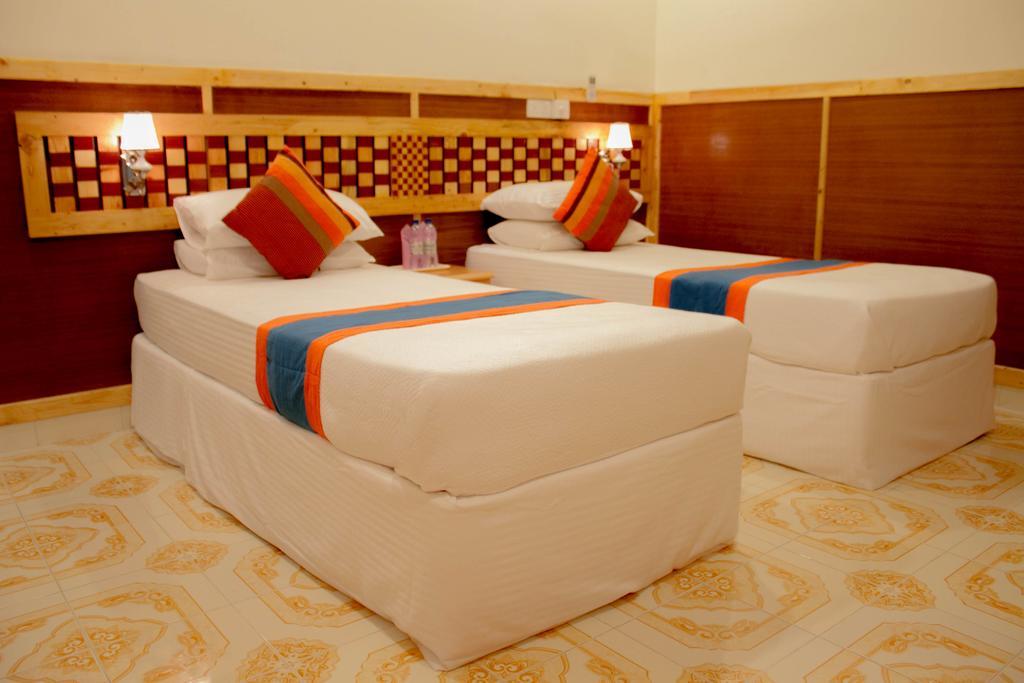 Shadow Palm Hotel Maafushi Ruang foto